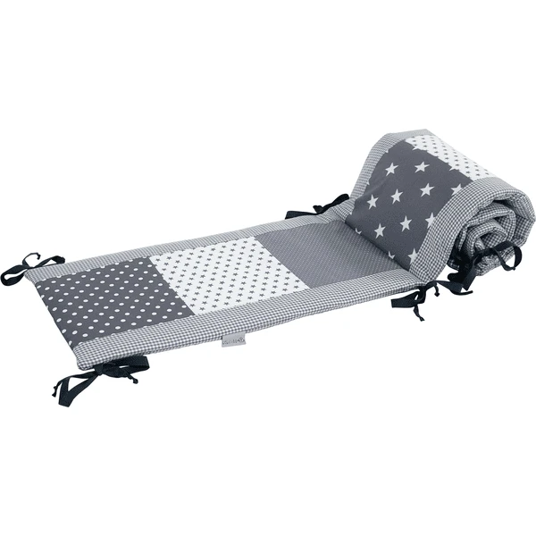 Ullenboom Patchwork-Nestje Voor Babybed 140x70 Cm Grijze Sterren (420 Cm Rondom) - Afbeelding 4